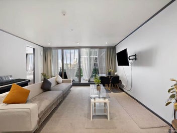 BEST Layout-Corner City Fringe Living