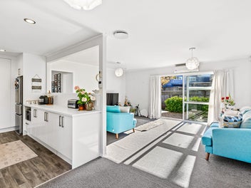 Must-Sell! Sun-Soaked, Move-In Ready, and ...