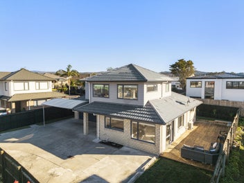 Much Loved Family Home in the Heart of Ranui