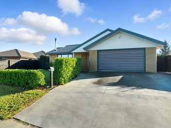 Discover Modern Family Living $695,000 - $755,000