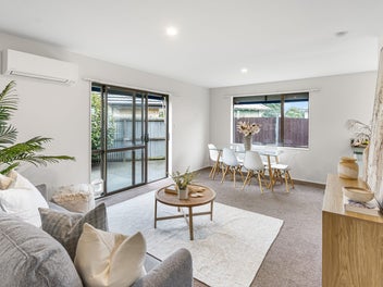 Garage + Location = Smart Buy