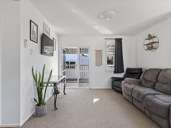 Cosy, Charming & Convenient