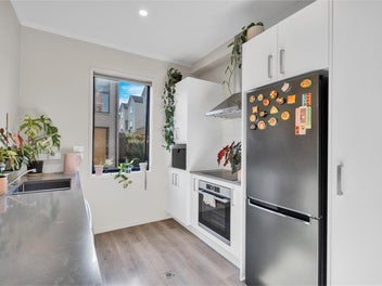 Brick Corner, Secure Garage, Top Location