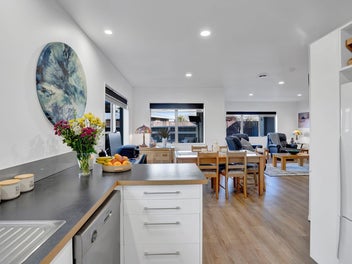 Modern Comfort Meets Effortless Living