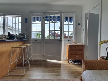 Image 1 of 18