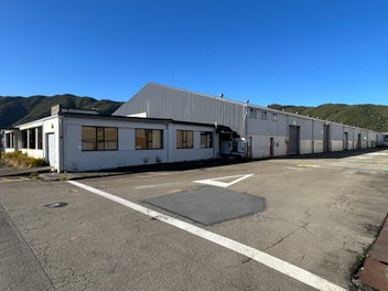 Image 1 of 18