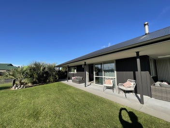 Image 1 of 18