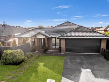 Ultimate Family Home in Rolleston