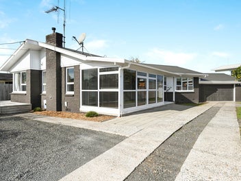 Perfect First Home or Investment