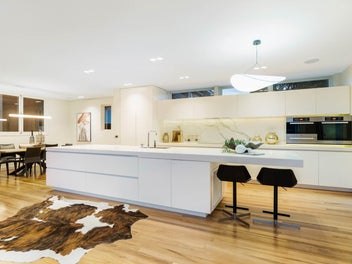 Grand Elegance on Arney – Timeless & Iconic
