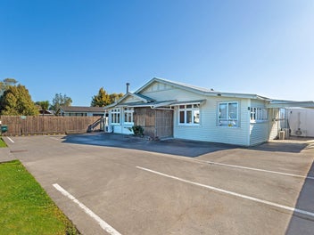 Image 1 of 28