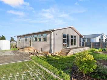 Fresh, Modern & Low-Maintenance living
