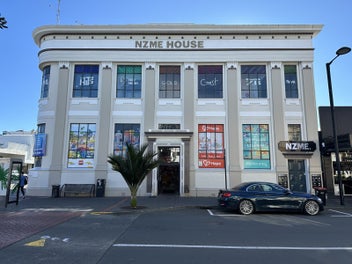 Image 1 of 8