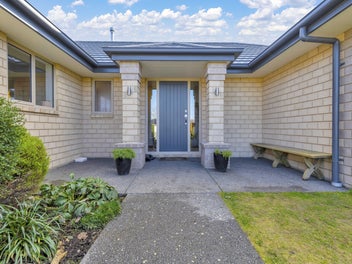 Deadline Set, Dream Home Found - Don't Miss Out!