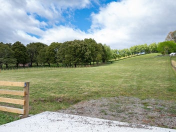 Scenic lifestyle section with convenient access