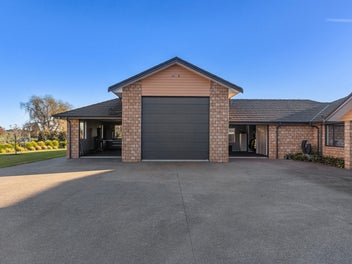 Only 8 minutes from Matamata.