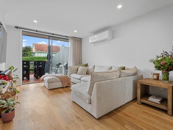 Spacious Living on a Quiet Cul-De-Sac