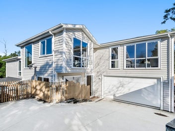 Stylish Living, Urban Setting - Brand New Home