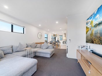 Stylish, Spacious & Superbly Located