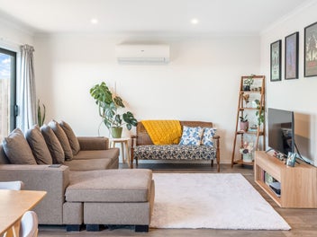 Where the Living Room Feels Like a Lookout