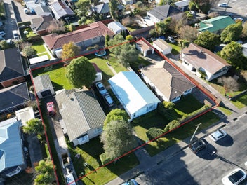 Image 1 of 4