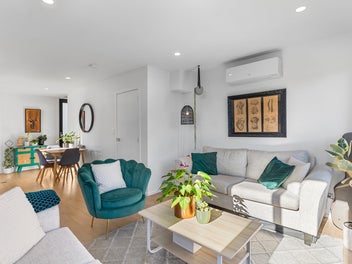 Modern 2-Bed, 2-Bath Freehold Home