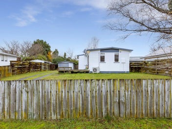 Functional Home in Turangi