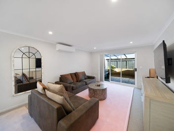 GET IN BY CHRISTMAS!