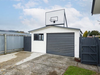 Private family home with four bedrooms plus