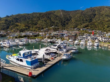 Enviable Inner Circle Position