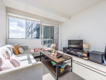 Best in the Block - Harbour Views
