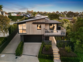Cedar & Concrete - Townhouse Alternative