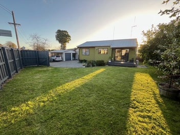 Image 1 of 20