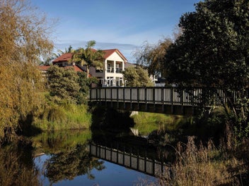 North-facing. Waterways. Rare