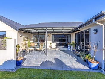 Family Comfort and Privacy - The Stables, Halswell