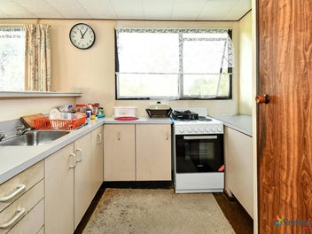URGENT SALE - AUCTION DAY DEADLINE !