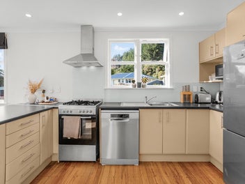 Renovated & Ready!