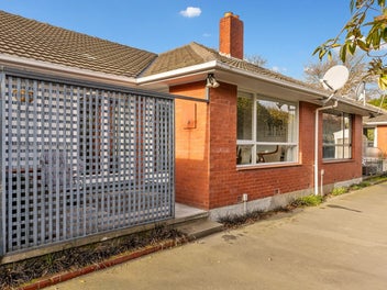 Entry Level, Charming, Renovated....