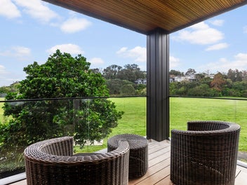 Elevated designer living on the edge of the park