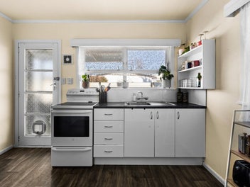 Tidy, top location, and private