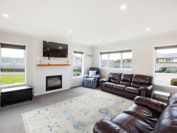 Expansive and private