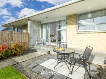 RENOVATED AND READY ON RIVERBANK