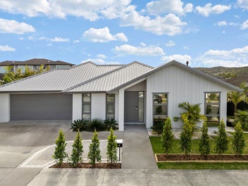 Luxury, Functional & Prime Location - WILL BE SOLD