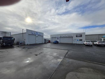 Image 1 of 6