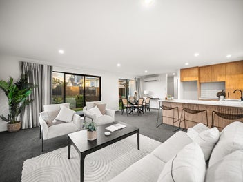 Refined Living in Popular Somerfield