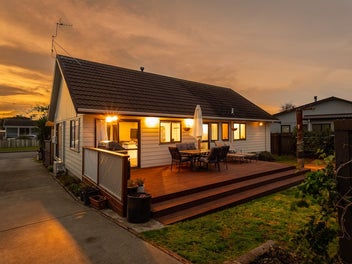 Smart Start or Forever Home,Freehold &Family-Ready