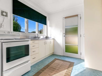 Easy Living in Central Glenholme