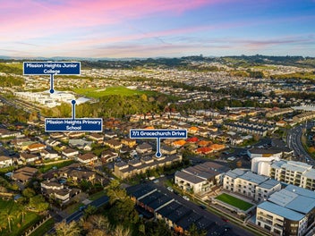 AFFORDABLE STARTER IN MISSION HEIGHTS SCHOOL ZONE