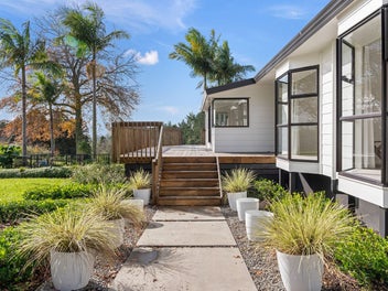 Renovated Family Oasis on Access Road
