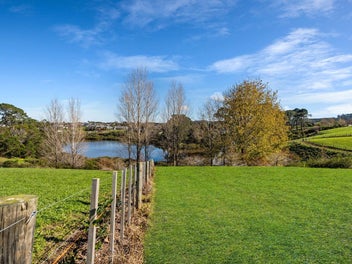 Premium lifestyle canvas with water views